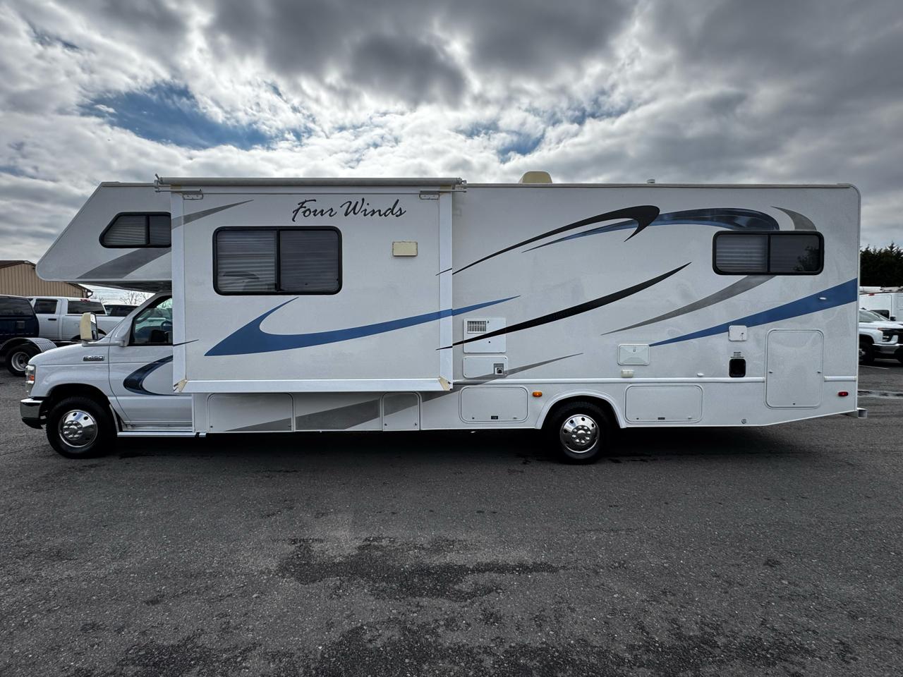 Four Winds Class C  2011