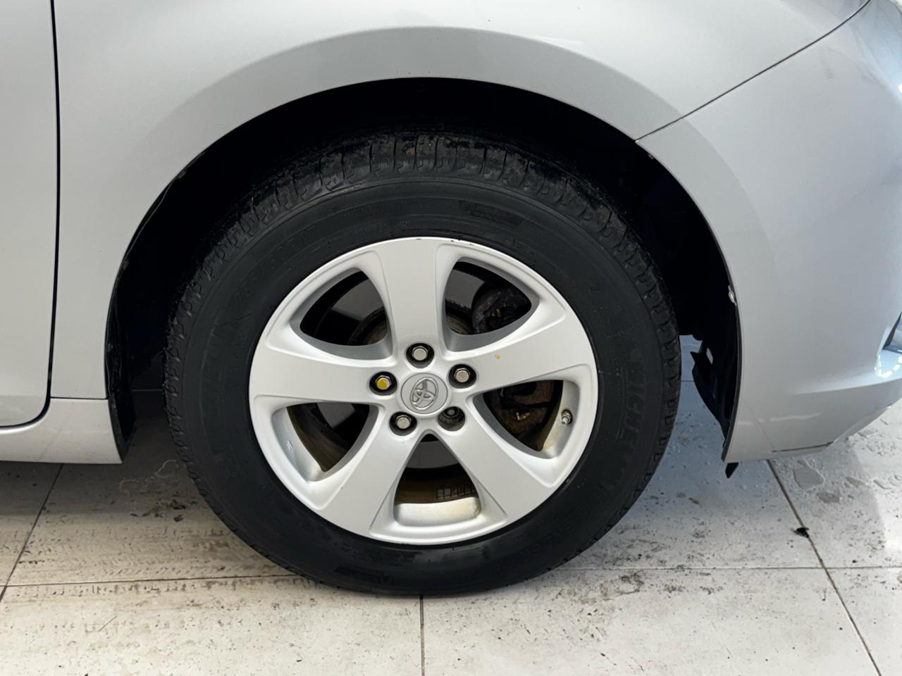 Toyota Sienna 5dr 7-Pass Van V6 L FWD (Natl) 2014