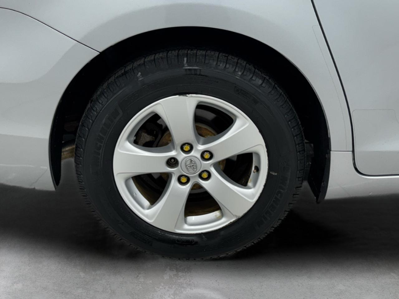 Toyota Sienna 5dr 7-Pass Van V6 L FWD (Natl) 2014