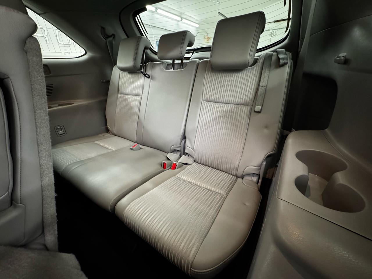 Toyota Highlander LE V6 AWD (Natl) 2018