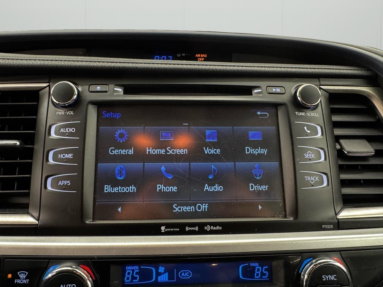 Toyota Highlander LE V6 AWD (Natl) 2018