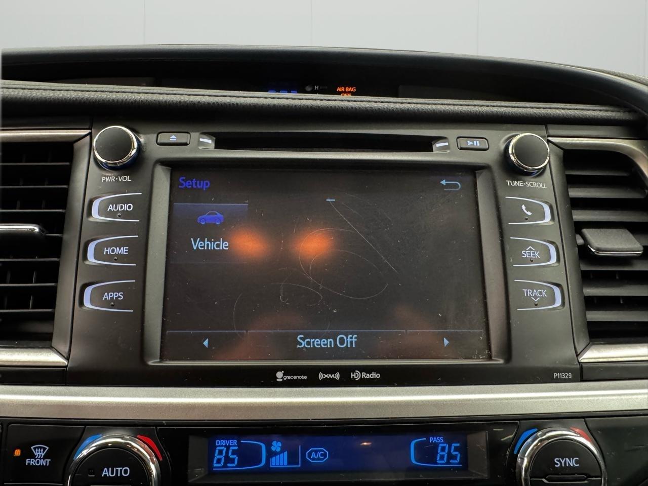 Toyota Highlander LE V6 AWD (Natl) 2018