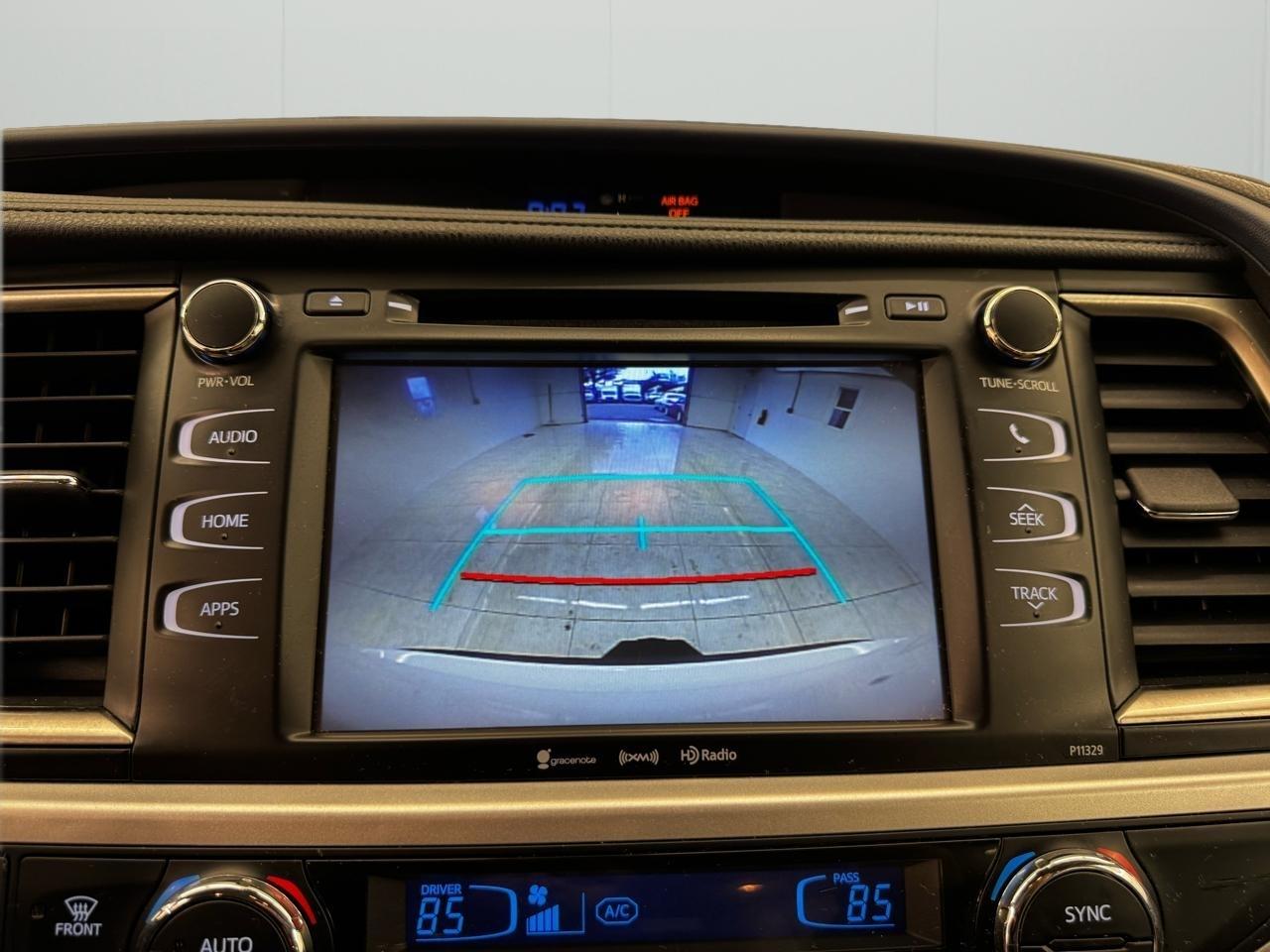 Toyota Highlander LE V6 AWD (Natl) 2018