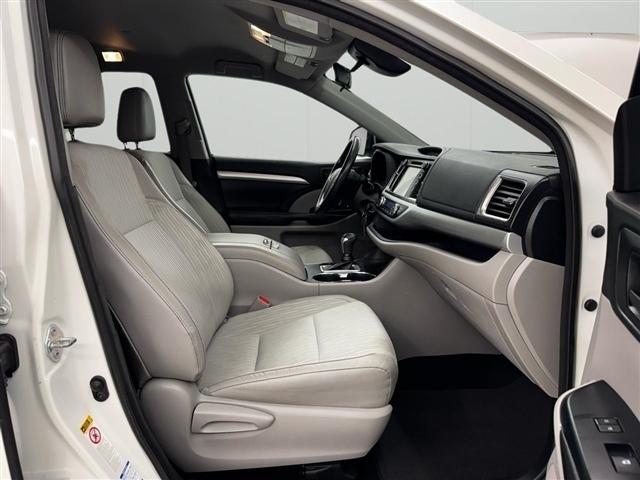 Toyota Highlander LE Plus V6 AWD (Natl) 2018