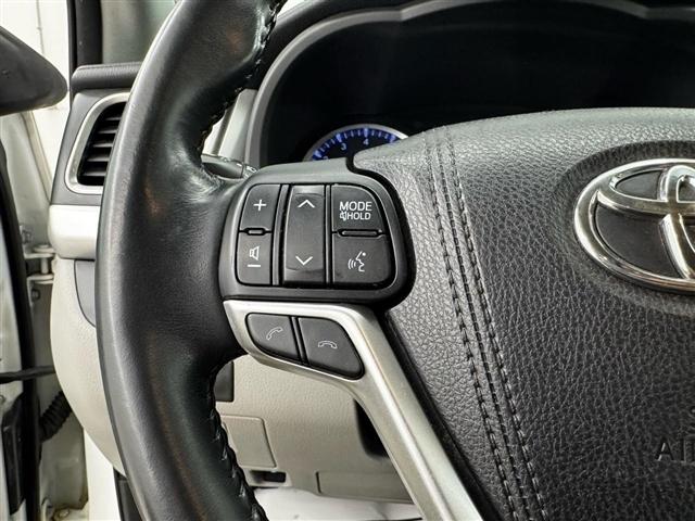 Toyota Highlander LE Plus V6 AWD (Natl) 2018