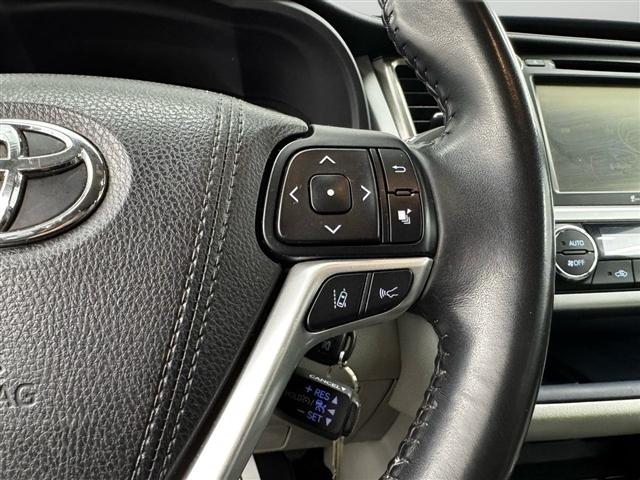 Toyota Highlander LE Plus V6 AWD (Natl) 2018