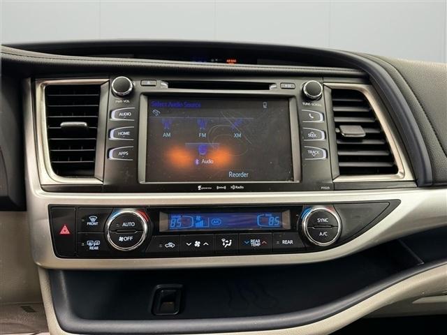 Toyota Highlander LE Plus V6 AWD (Natl) 2018