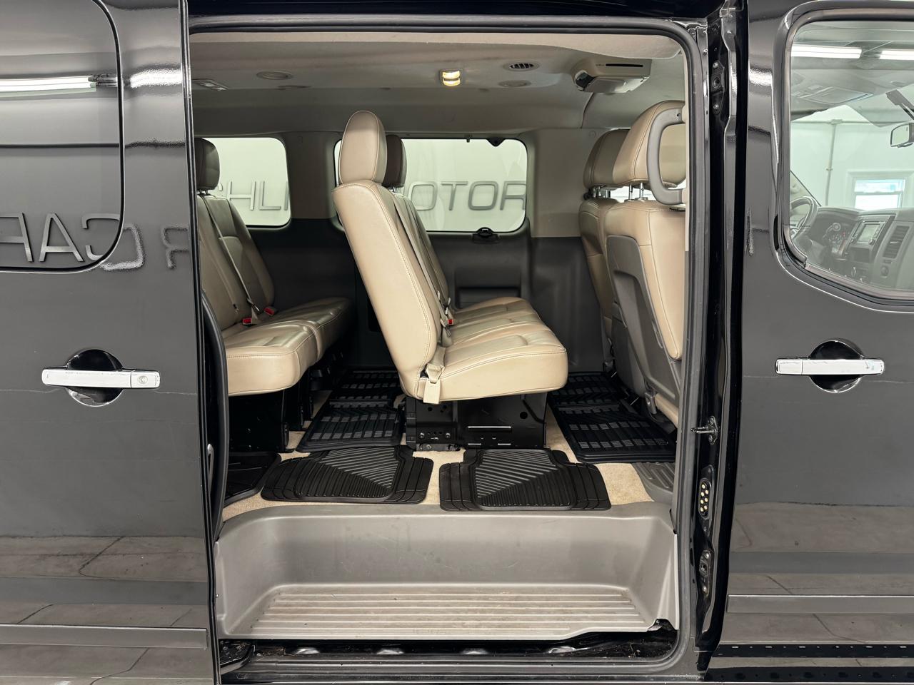 Nissan NV Passenger V8 SL 2017