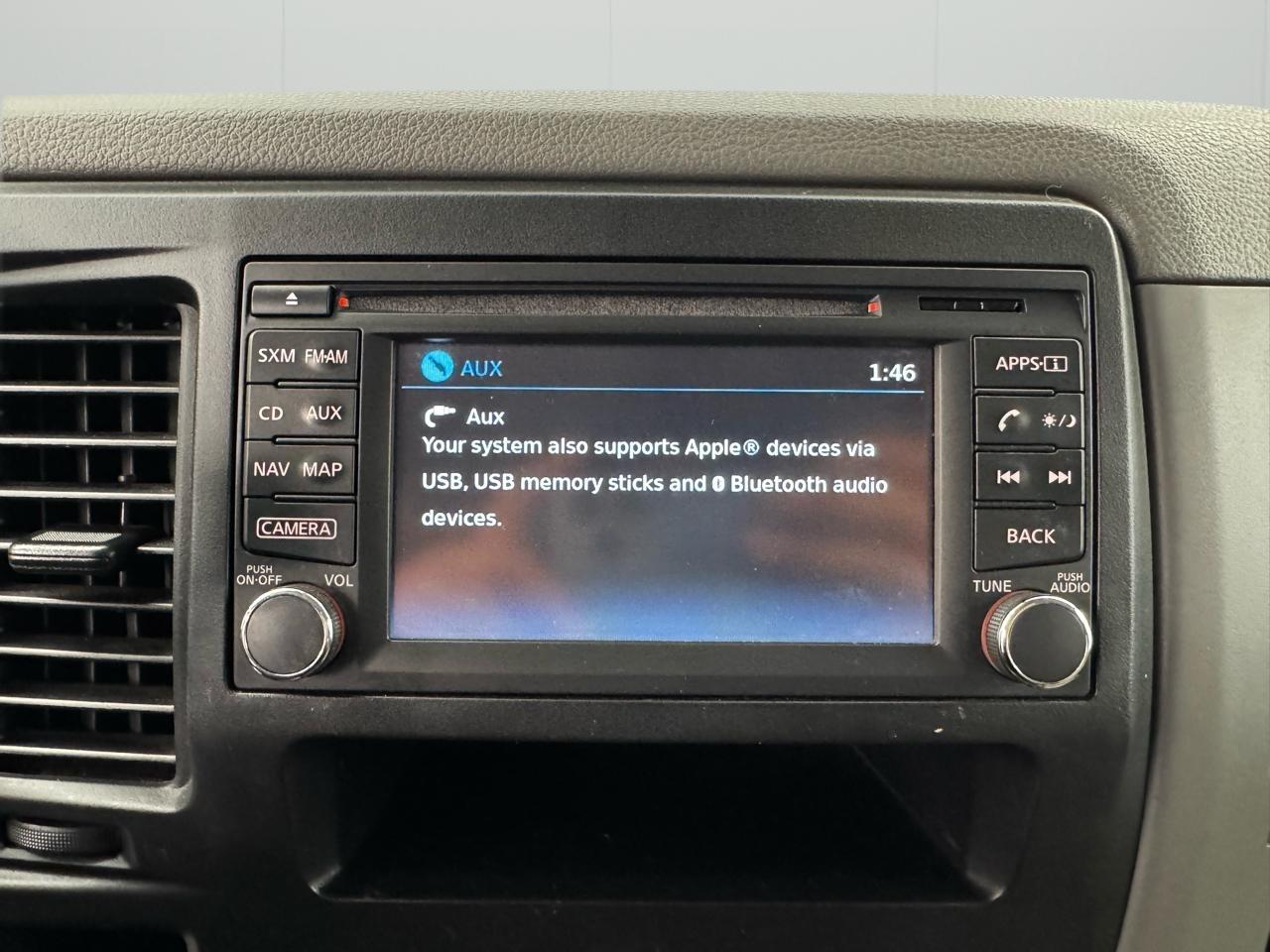 Nissan NV Passenger V8 SL 2017