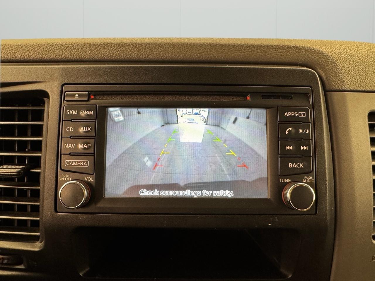 Nissan NV Passenger V8 SL 2017