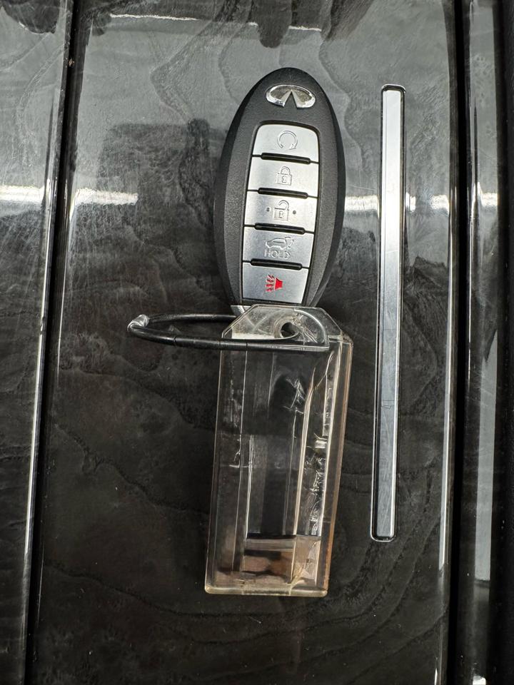 Infiniti QX80 LUXE RWD 2024