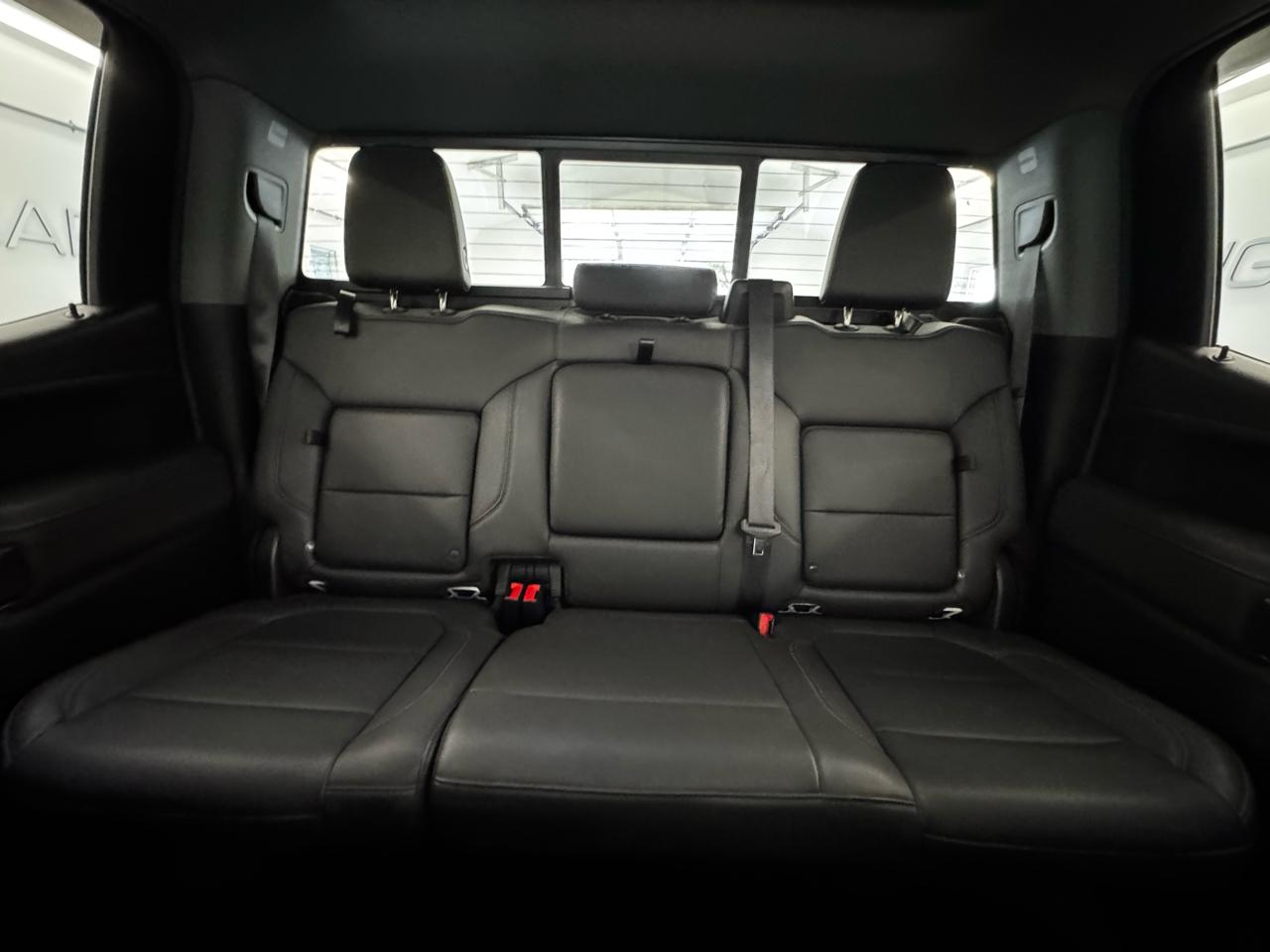 Chevrolet Silverado 1500 4WD Crew Cab 147" LTZ 2021