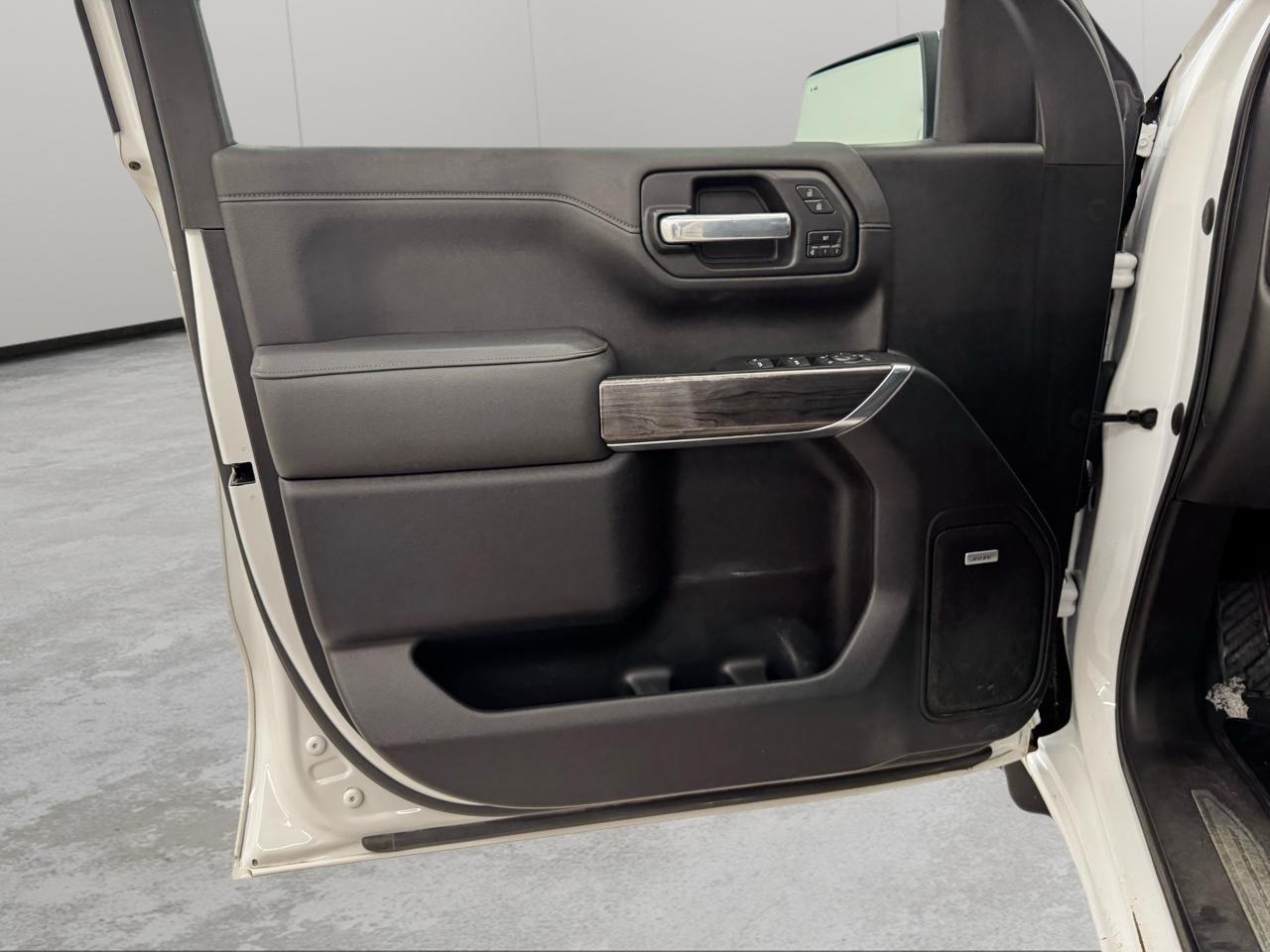 Chevrolet Silverado 1500 4WD Crew Cab 147" LTZ 2021