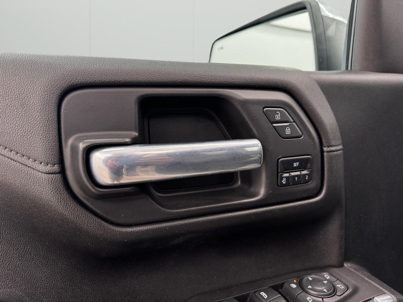 Chevrolet Silverado 1500 4WD Crew Cab 147" LTZ 2021