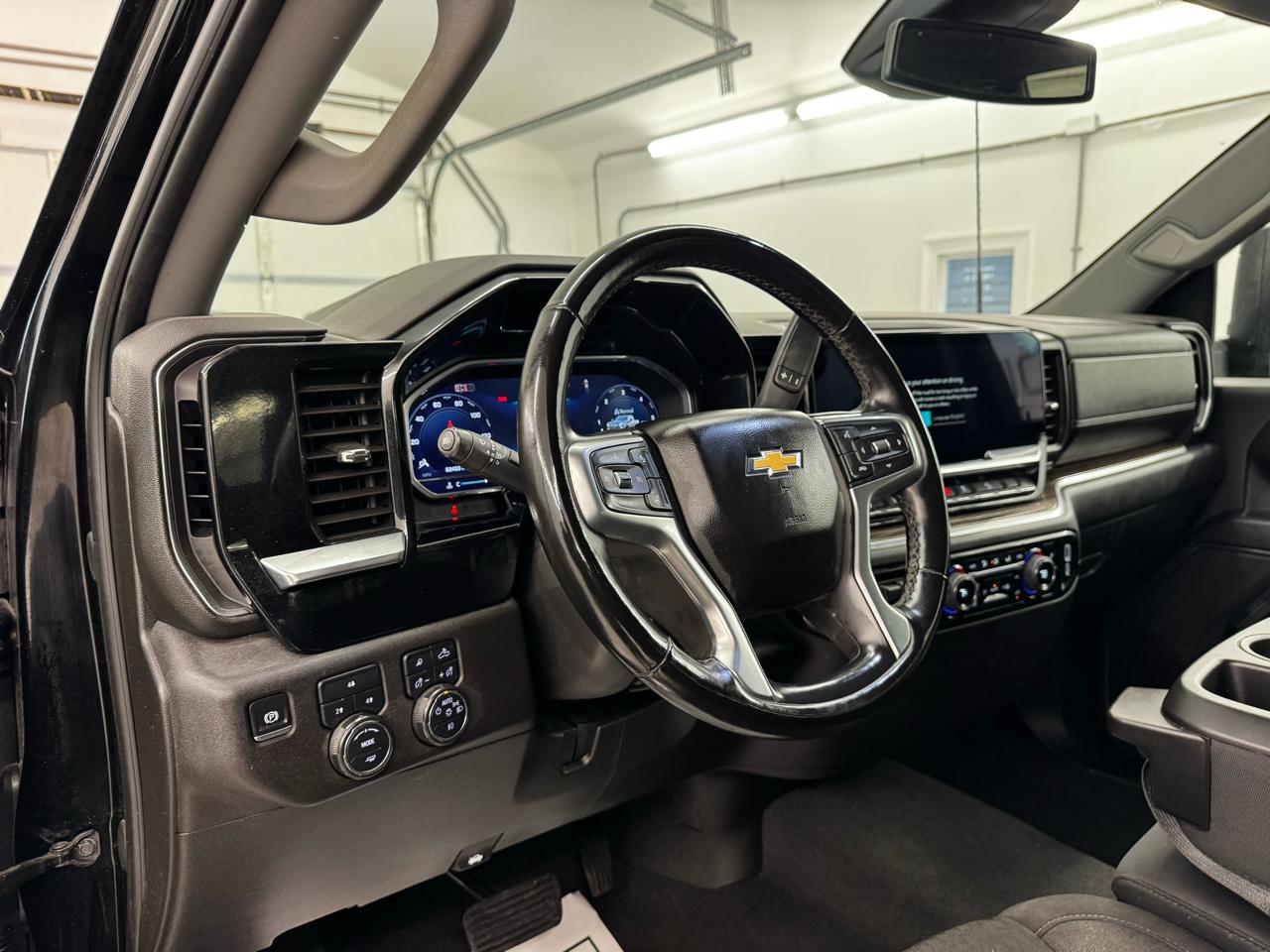 Chevrolet Silverado 2500HD 4WD Crew Cab 159" LT 2024