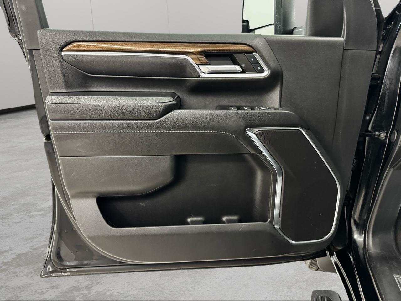 Chevrolet Silverado 2500HD 4WD Crew Cab 159" LT 2024