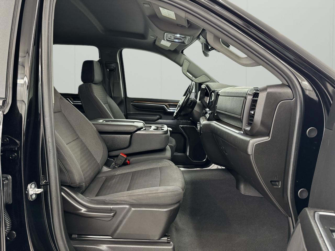 Chevrolet Silverado 2500HD 4WD Crew Cab 159" LT 2024