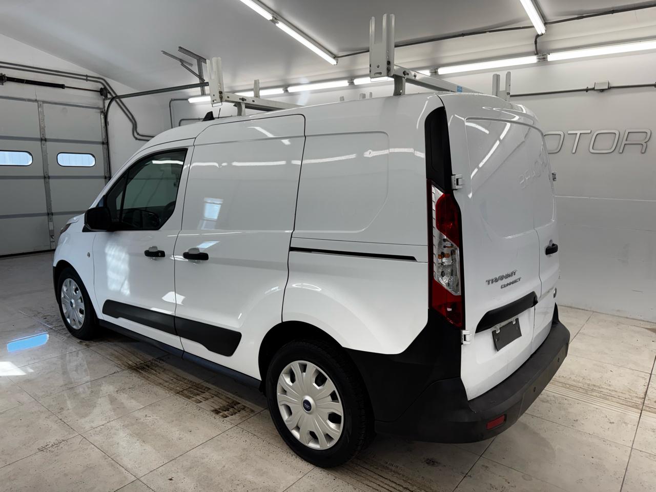 Ford Transit Connect Van XL SWB w/Rear Symmetrical Doors 2023
