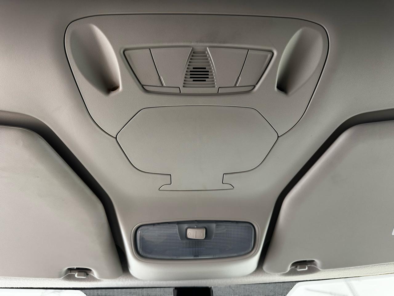 Ford Transit Connect Van XL SWB w/Rear Symmetrical Doors 2023