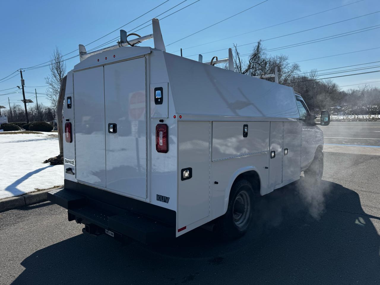 Ford E-Series Cutaway E-350 SRW 138" WB 2019