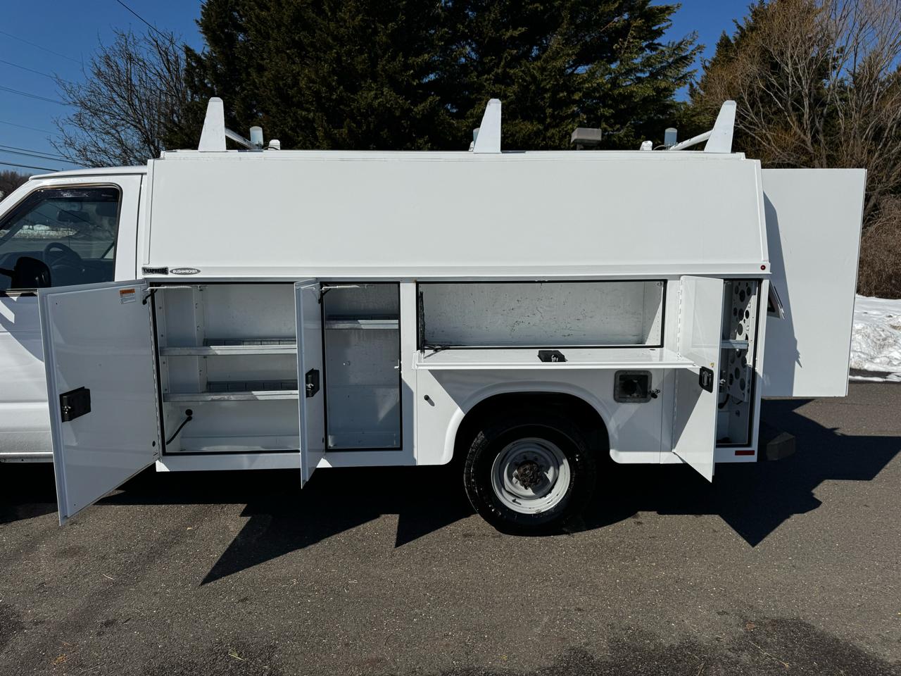 Ford E-Series Cutaway E-350 SRW 138" WB 2019