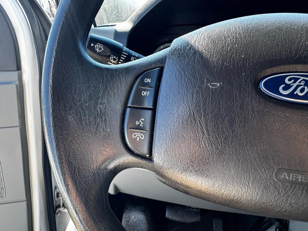 Ford E-Series Cutaway E-350 SRW 138" WB 2019