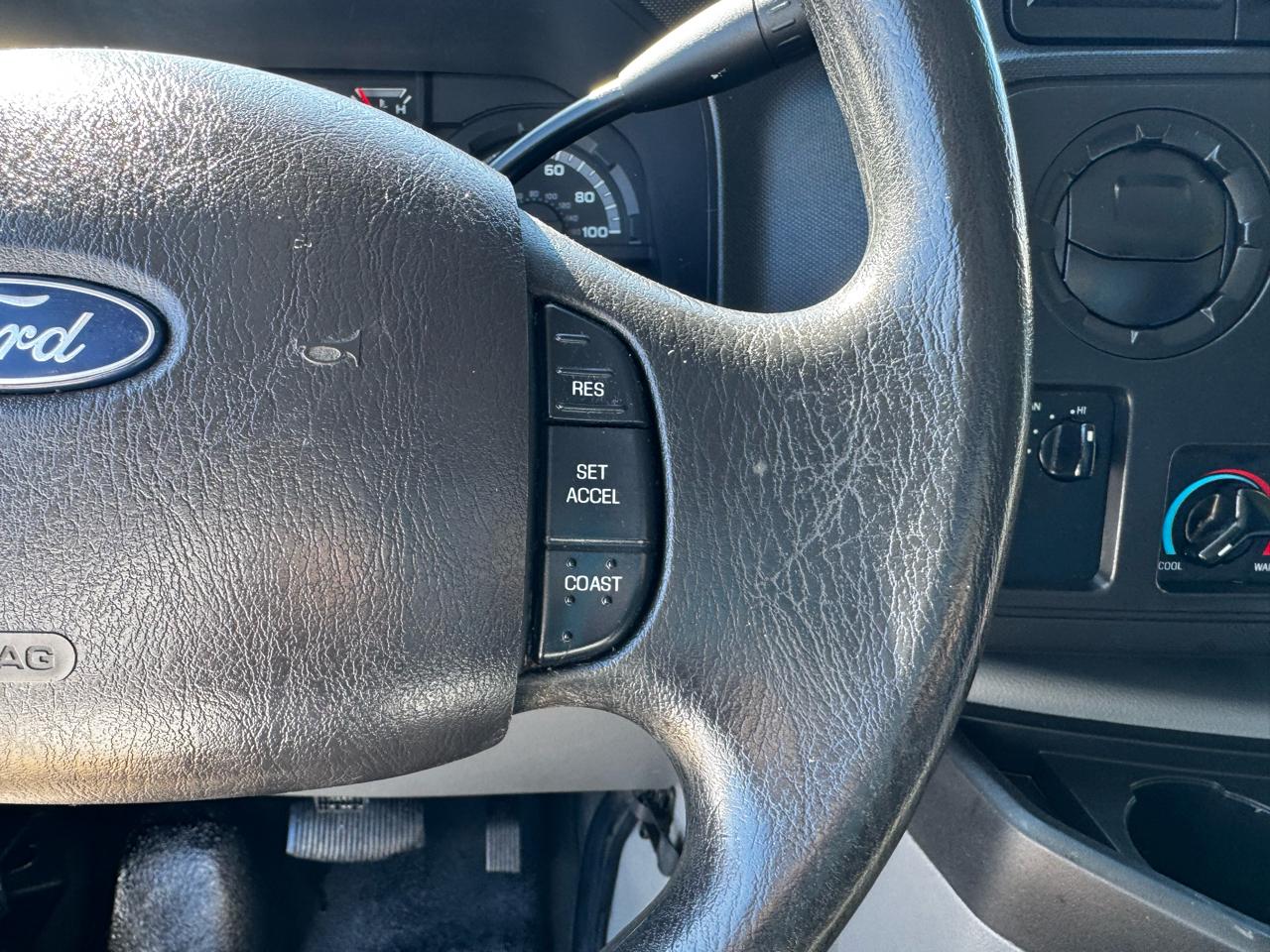 Ford E-Series Cutaway E-350 SRW 138" WB 2019