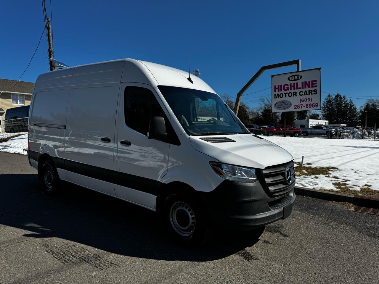 Mercedes-Benz Sprinter Van 2500 Standard Roof I4 Diesel 144" RWD 2024