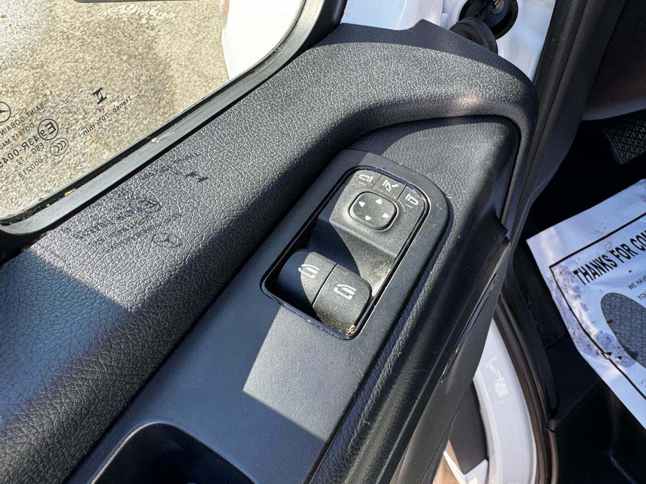 Mercedes-Benz Sprinter Van 2500 Standard Roof I4 Diesel 144" RWD 2024