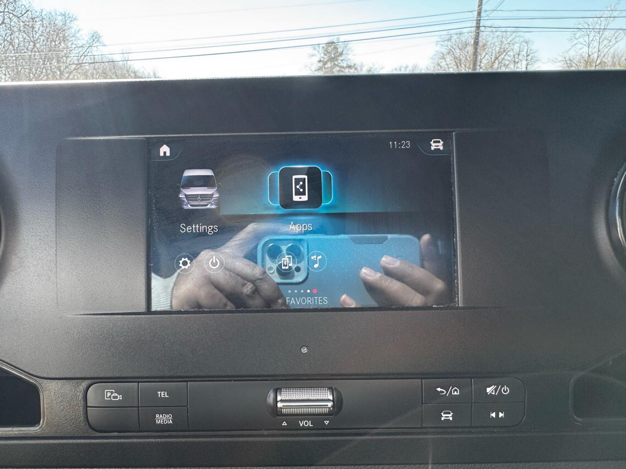 Mercedes-Benz Sprinter Van 2500 Standard Roof I4 Diesel 144" RWD 2024