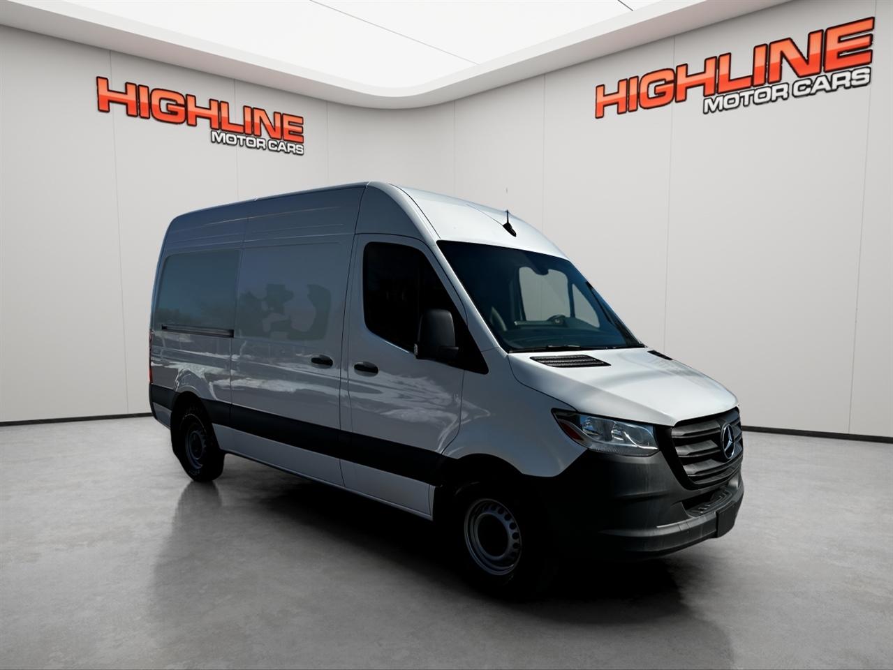 Mercedes-Benz Sprinter Van 2500 Standard Roof I4 Diesel 144" RWD 2024