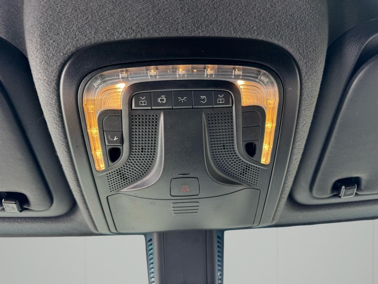 Mercedes-Benz Sprinter Van 2500 Standard Roof I4 Diesel 144" RWD 2024