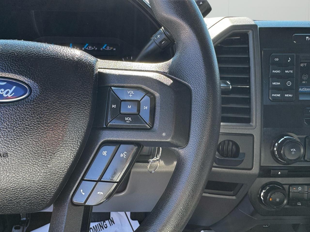 Ford Super Duty F-550 DRW XLT 2WD Reg Cab 169" WB 84" CA 2017