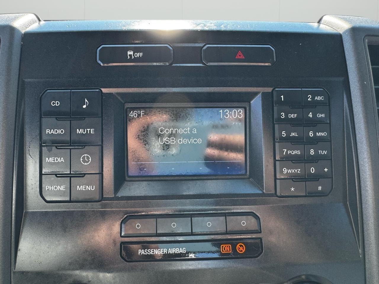 Ford Super Duty F-550 DRW XLT 2WD Reg Cab 169" WB 84" CA 2017