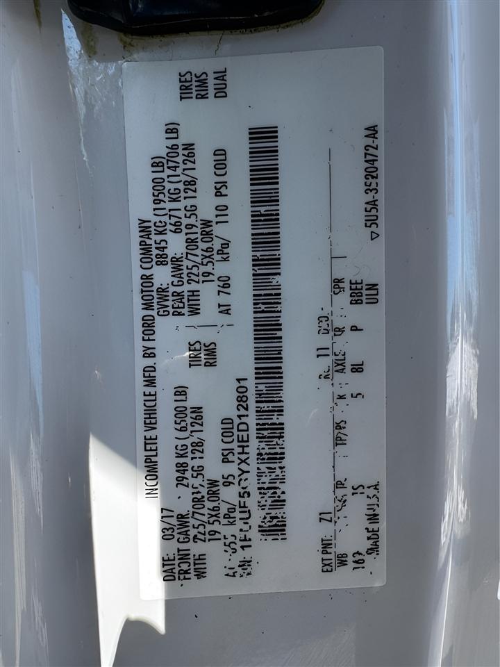 Ford Super Duty F-550 DRW XLT 2WD Reg Cab 169" WB 84" CA 2017