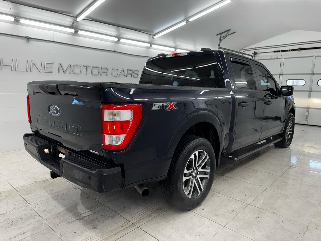 Ford F-150 Lariat 2WD SuperCrew 5.5' Box 2023