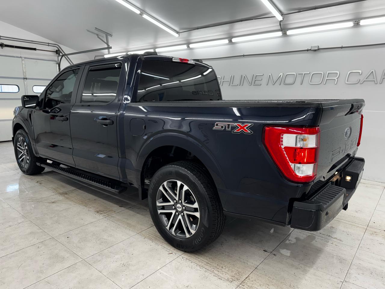 Ford F-150 Lariat 2WD SuperCrew 5.5' Box 2023