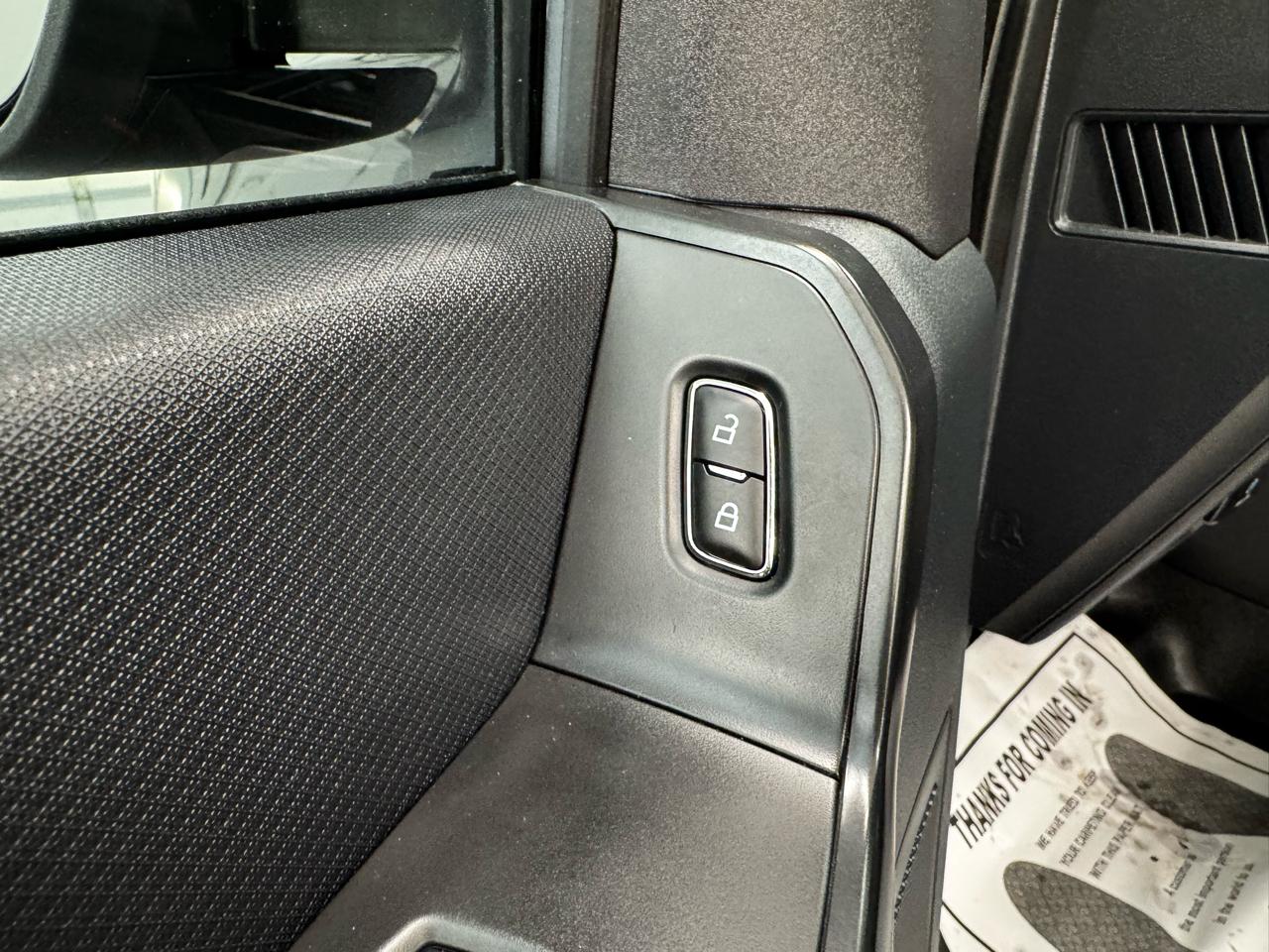 Ford F-150 Lariat 2WD SuperCrew 5.5' Box 2023