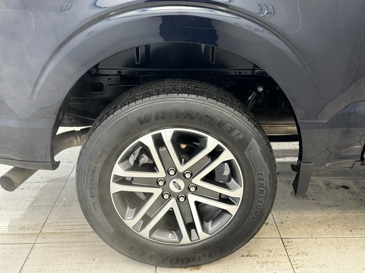 Ford F-150 Lariat 2WD SuperCrew 5.5' Box 2023