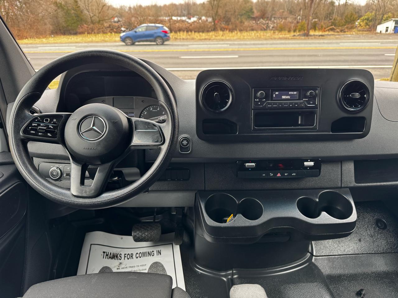 Mercedes-Benz Sprinter Cargo Van 1500 Standard Roof I4 144" RWD 2021