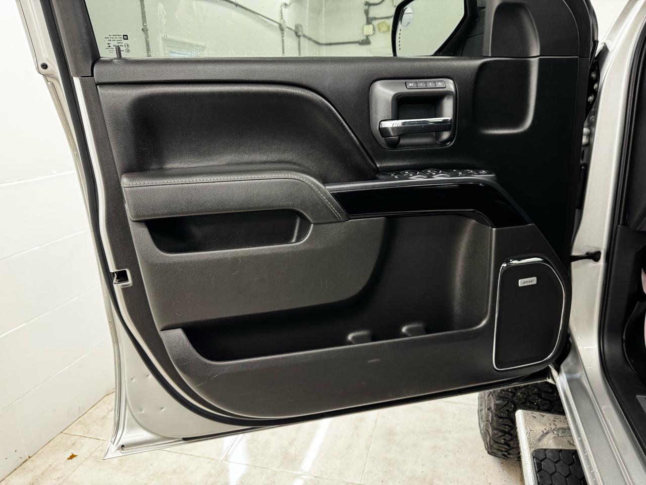 Chevrolet Silverado 1500 4WD Crew Cab 143.5" LTZ w/2LZ 2016