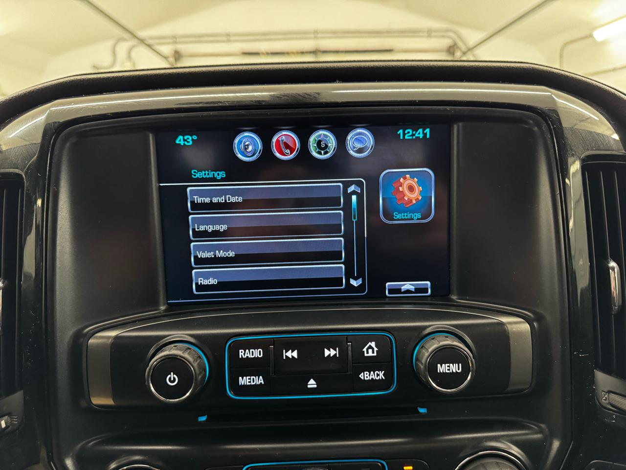 Chevrolet Silverado 1500 4WD Crew Cab 143.5" LTZ w/2LZ 2016