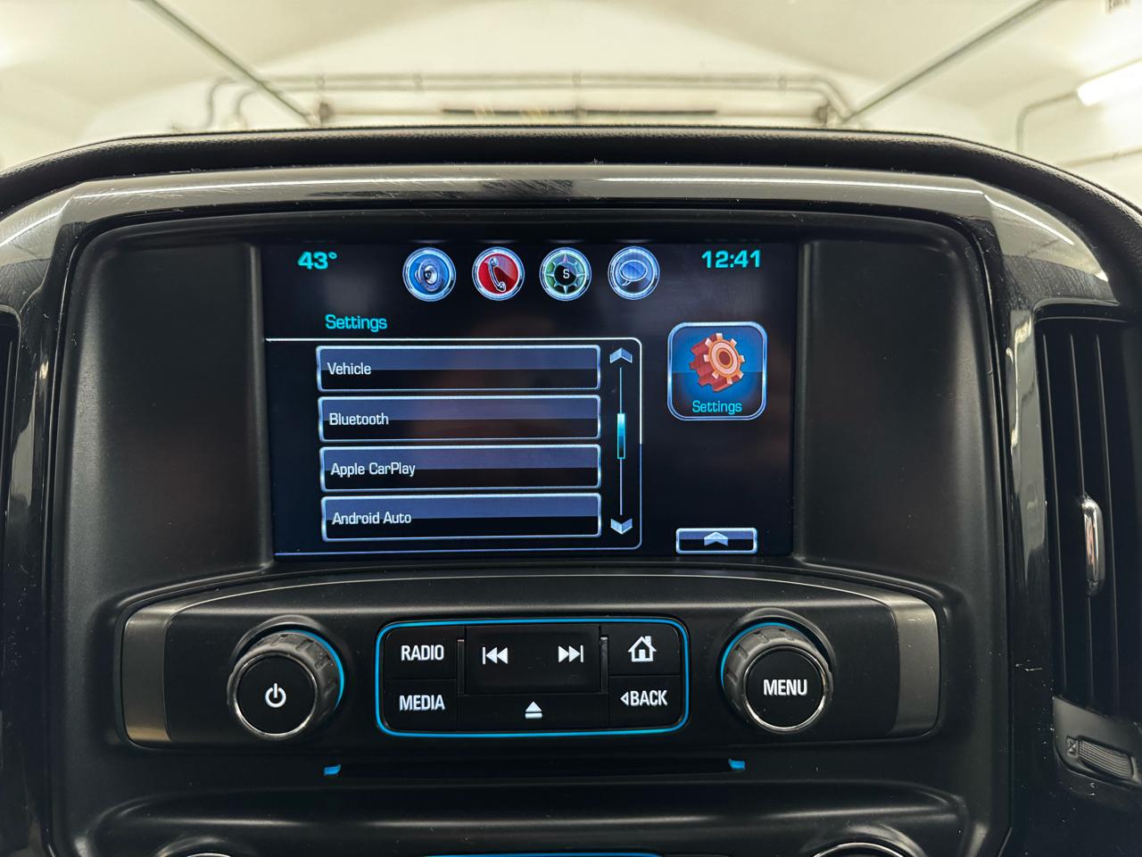 Chevrolet Silverado 1500 4WD Crew Cab 143.5" LTZ w/2LZ 2016