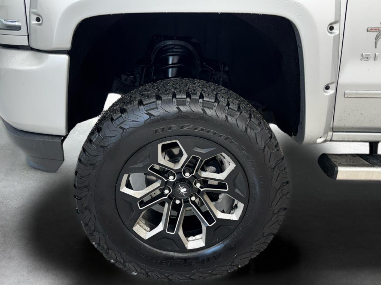 Chevrolet Silverado 1500 4WD Crew Cab 143.5" LTZ w/2LZ 2016