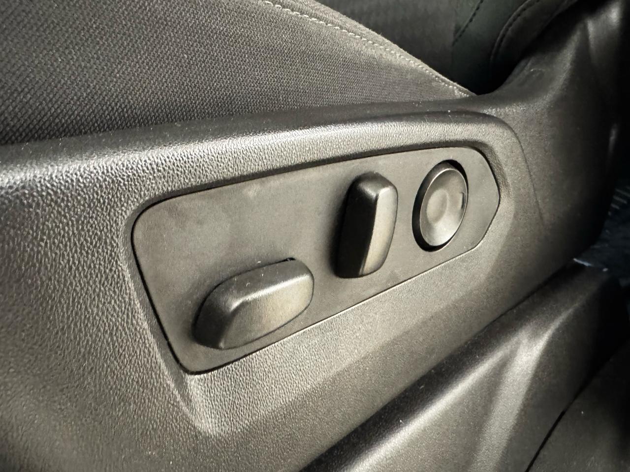 Chevrolet Silverado 1500 4WD Crew Cab 147" RST 2023