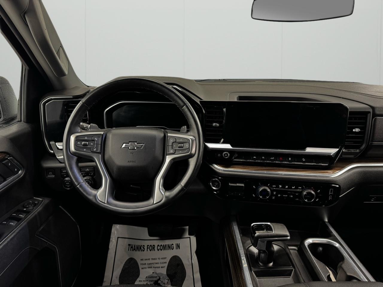 Chevrolet Silverado 1500 4WD Crew Cab 147" RST 2023