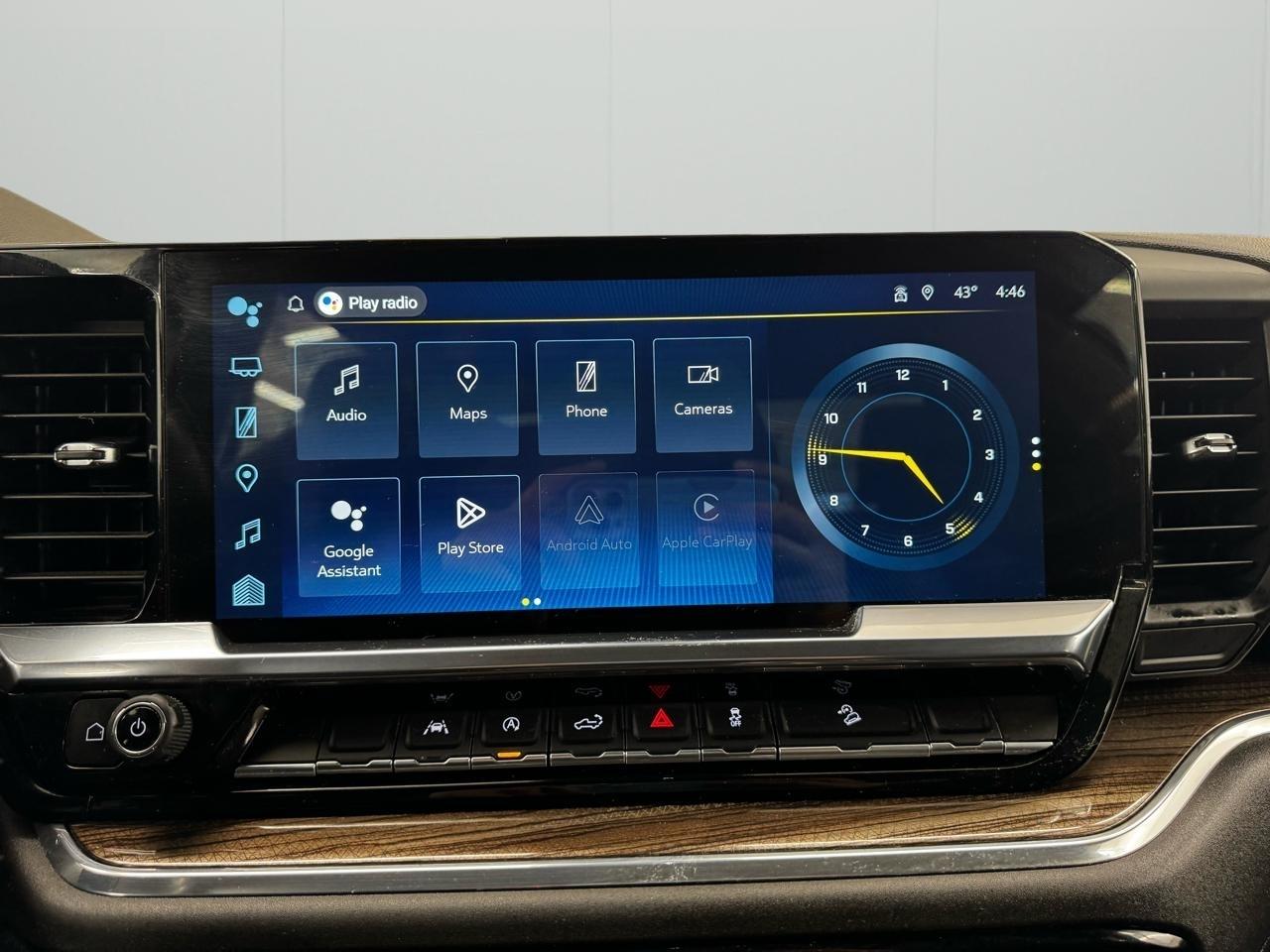 Chevrolet Silverado 1500 4WD Crew Cab 147" RST 2023