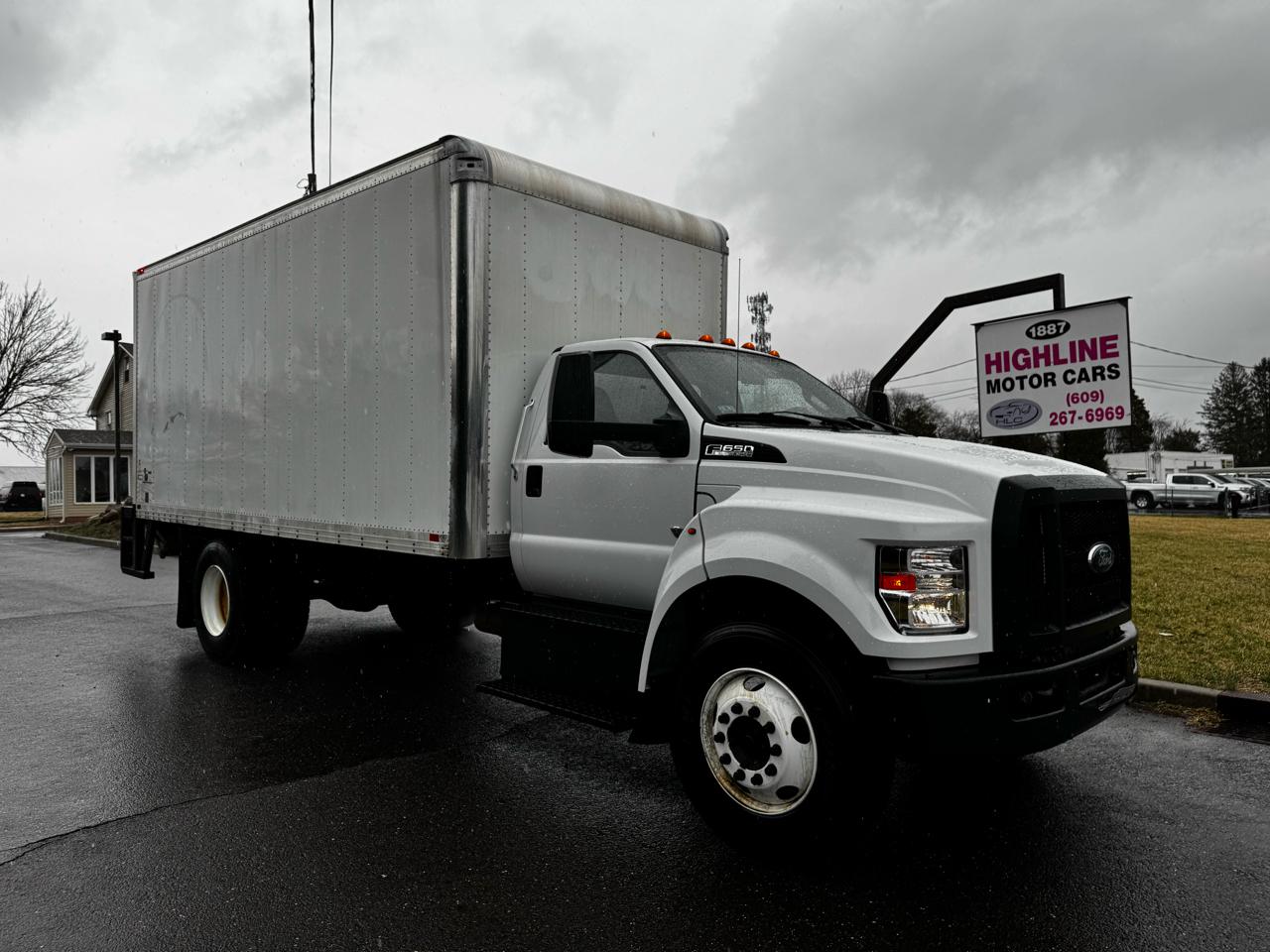 Ford F-650 Straight Frame Gas Reg Cab 2022