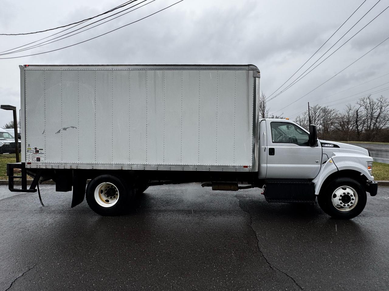 Ford F-650 Straight Frame Gas Reg Cab 2022