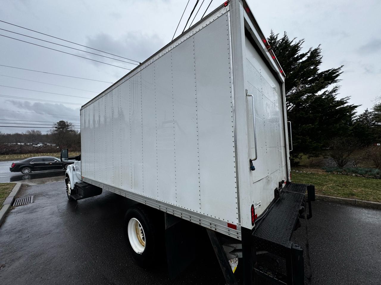 Ford F-650 Straight Frame Gas Reg Cab 2022